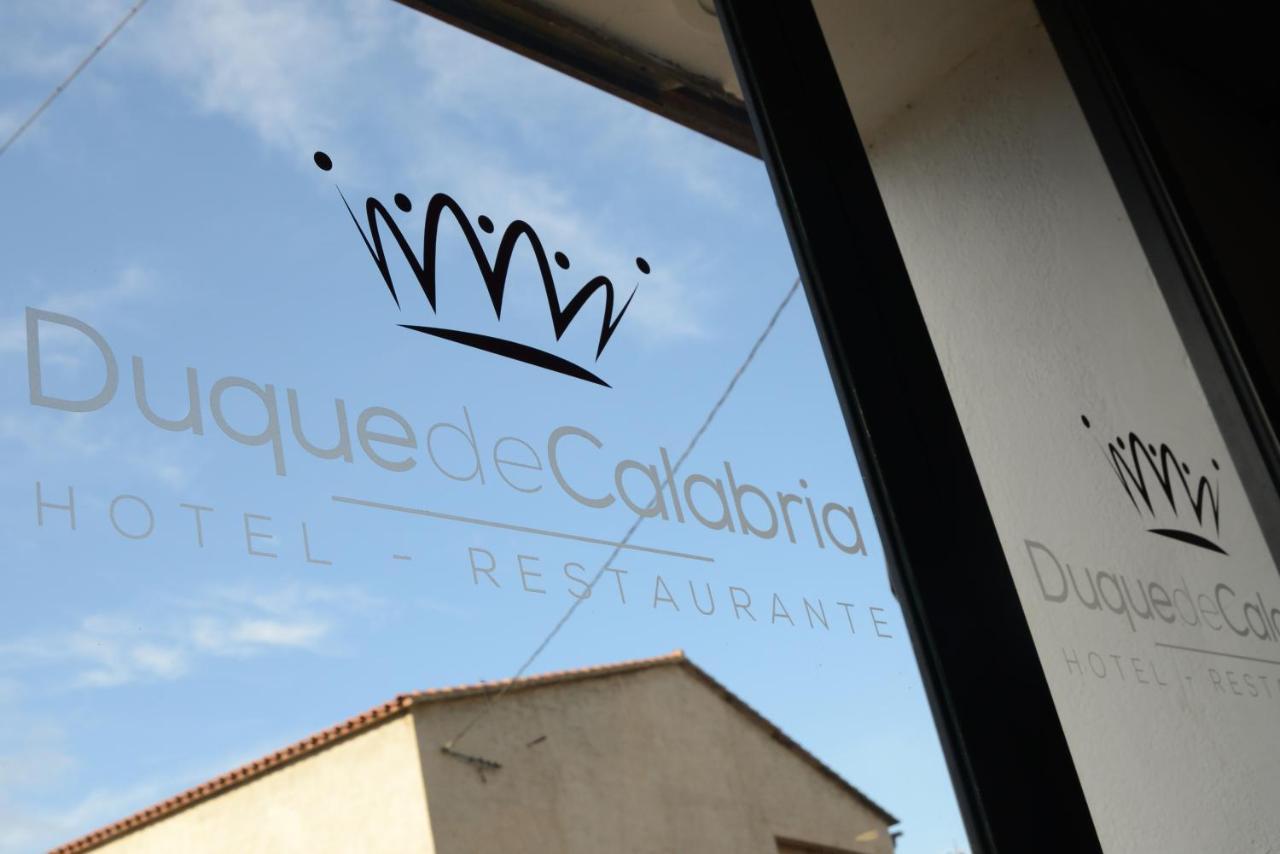Hotel Duque De Calabria Manzanera Exterior photo